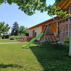 Avec Terrasse Au Calme Jayat